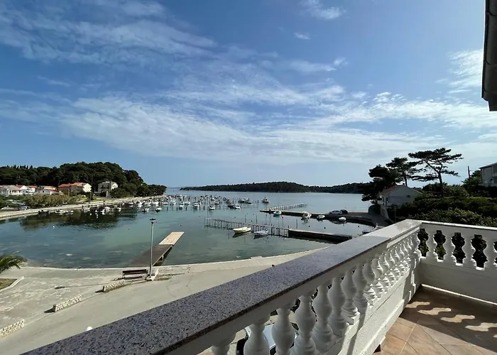 Apartament Ruzarija Rab Town