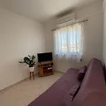 Ruzarija Apartman Rab Town