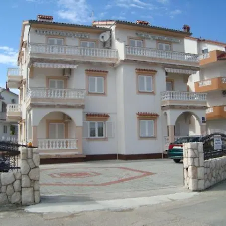 Apartment Ruzarija