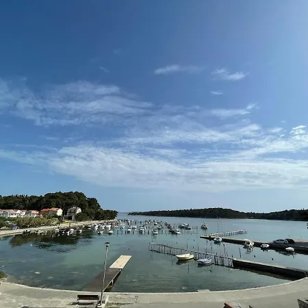 Ruzarija Apartamento Rab Town