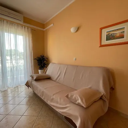 Ruzarija Apartment Rab Town