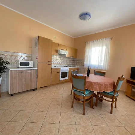 Apartment Ruzarija