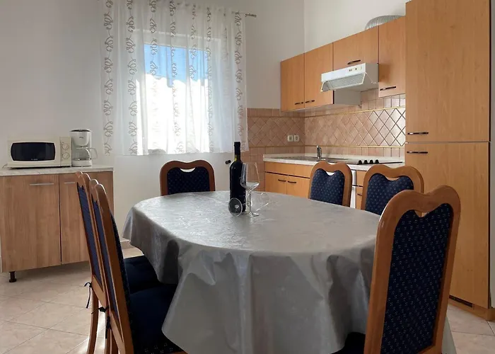 Apartment Ruzarija *