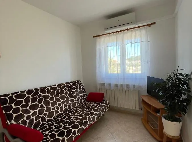 Apartment Ruzarija *