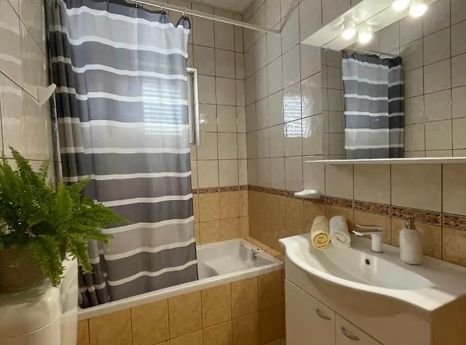 Ruzarija Apartment